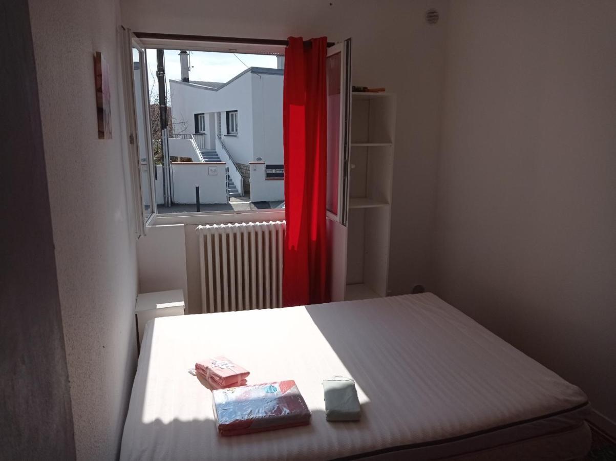Chambre meublée indépendante, avec piscine, pour 2 personnes Toulouse Extérieur photo