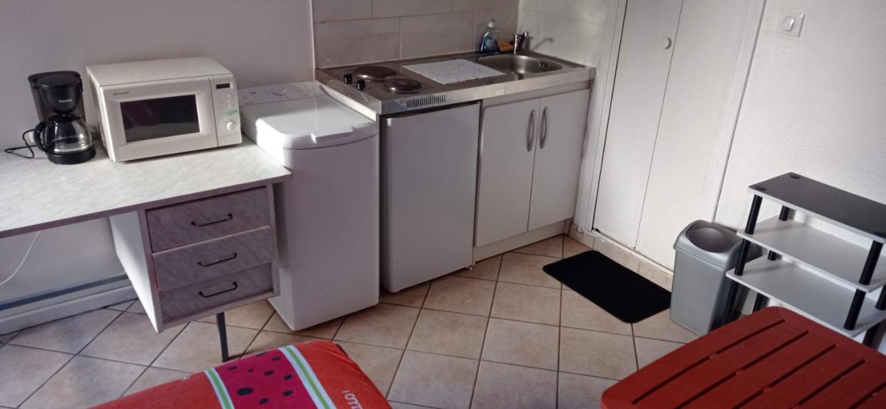Chambre meublée indépendante, avec piscine, pour 2 personnes Toulouse Extérieur photo